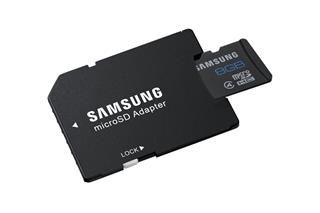 MicroSDHC 8GB CL4 paměťová karta SAMSUNG + SD adaptér