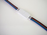 Propojovací kabel s konektory 4pin pro LED pás RGB délka 30cm
