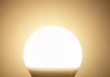 LED žárovka 230V AC  5W patice E14 úhel svitu 360°- bílá teplá