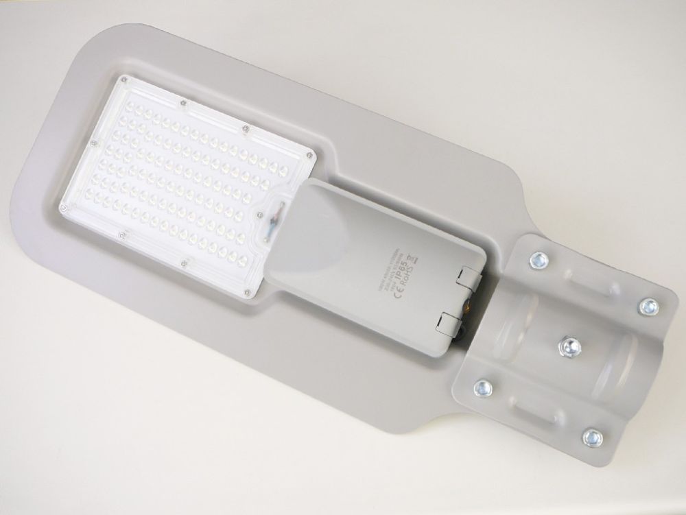 LED venkovní veřejné-pouliční osvětlení RS100W, IP65, 85-265V AC. Denní bílá 4000K