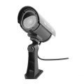 Atrapa kamery IR LED LTC IR-1100 venkovní, imitace bezpečnostní kamery, Barva Černá,  Napájení: 2x AA tužkové baterie,  Voděodolné pouzdro, Blikající LED červená dioda