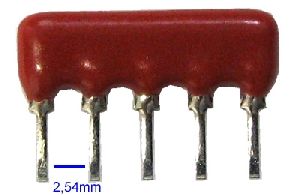 SIL5-4x680R - rezistorová síť, rezistory se společným vývodem.