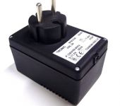 Napájecí adapter zásuvkový zdroj transformátor z 230Vstř. na 12VAC střídavý 20W 