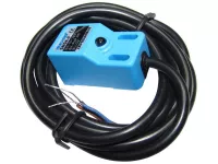 Bezdotykový indukční snímač-čidlo PNP SN04-P 10-30VDC (NO)