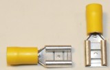 Konektor faston 9,4 zásuvka s plastovým límcem - žlutý