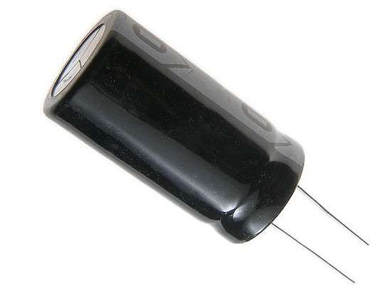 Kondenzátor elektrolytický 15G/25V 105°C (22x36mm) radiální