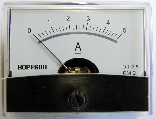 Panelové analogové měřidlo proudu, ampermetr PMA-5A-DC 60x47mm, ručkové, 0-5A