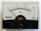 Panelové analogové měřidlo napětí, voltmetr PMA-15V-DC 60x47mm, stejnosměrných, ručkové, 0-15V
