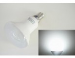 LED žárovka 230V AC S5W patice E14 úhel svitu 180°- bílá studená